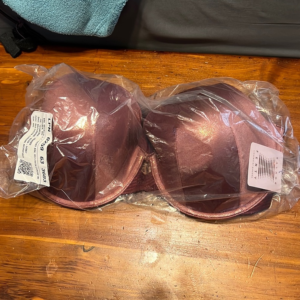 Savage X Fenty bra brand new